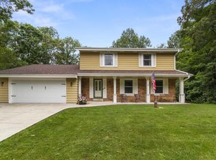 1459 Maple Dr, Hubertus, WI 53033