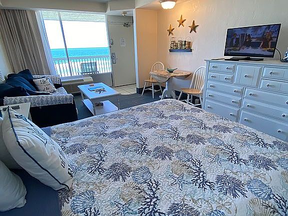 4th image of 2700 N Atlantic Ave #518