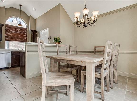 4th image of 3213 Cool Springs Cir