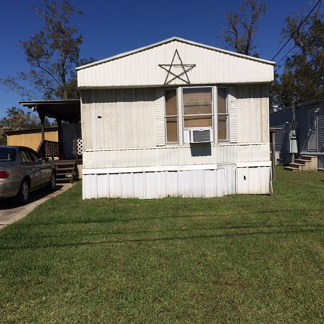 1st image of 129 Hollywood Park Dr