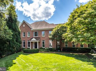 1104 Mill Field Ct, Great Falls, VA 22066
