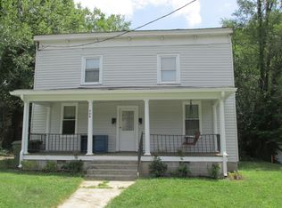 406 Hill St #B, Farmville, VA 23901