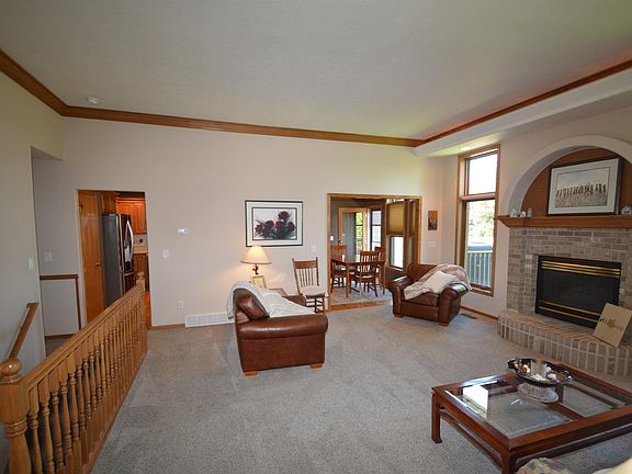5th image of 4805 Bradford Ln