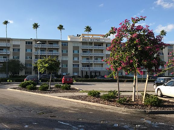 2nd image of 1200 N Shore Dr NE Unit 408