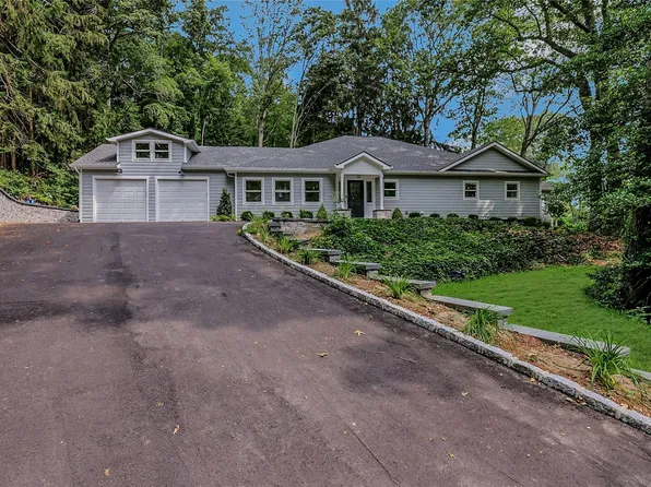 25 Spring Hollow Road, Centerport, NY 11721