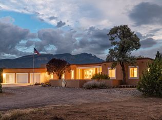 46 Placitas Trails Rd, Placitas, NM 87043