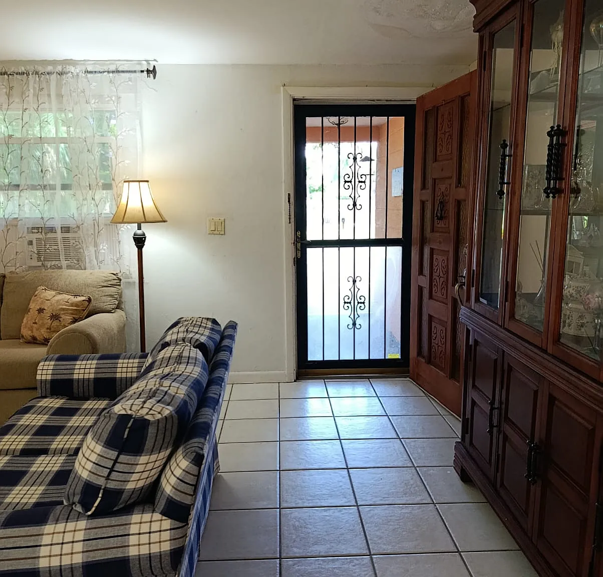 215 Zephyr Rd — Photo 4