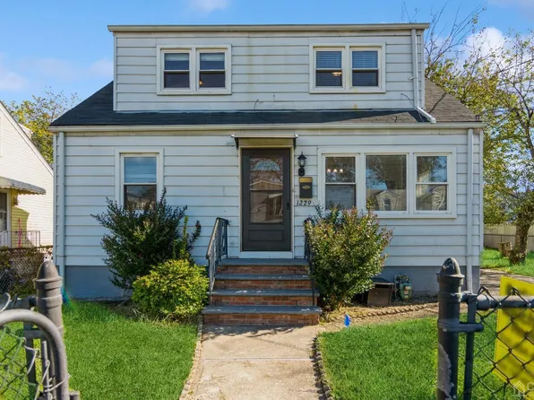 1229 Whelan Pl, Rahway, NJ 07065