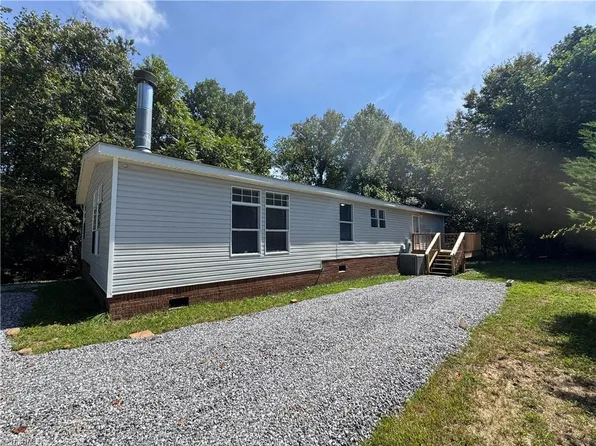 240 Blue Bird Hill Rd, Millers Creek, NC 28651