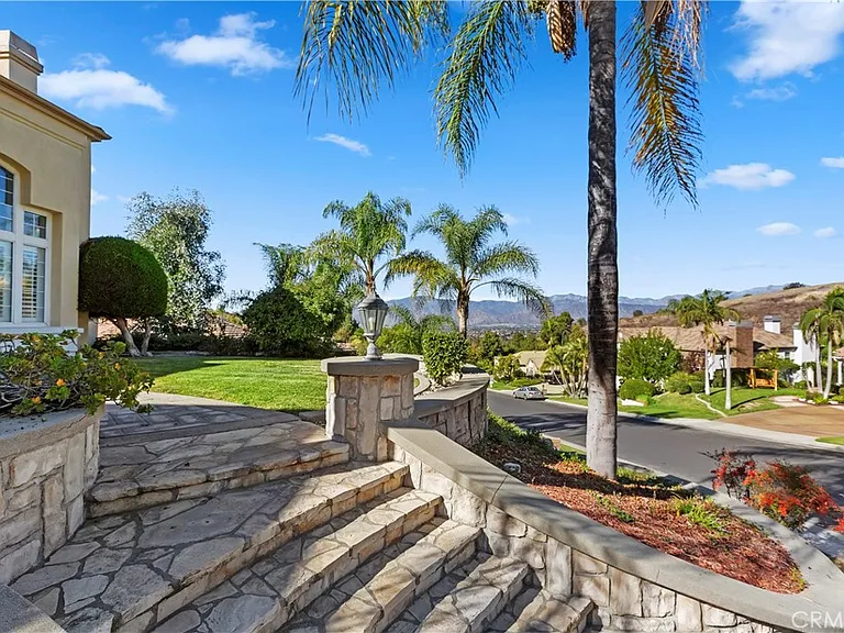 2533 Palomino Dr — Photo 10
