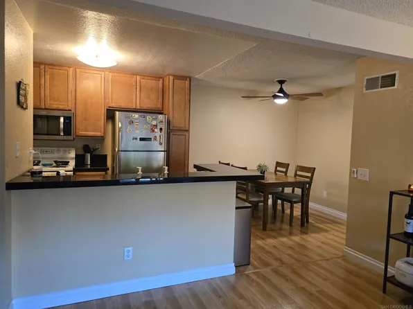 9189 Village Glen Dr Unit 152, San Diego, CA 92123
