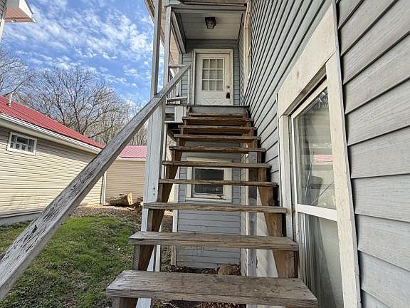 3rd image of 155 Garfield Ave