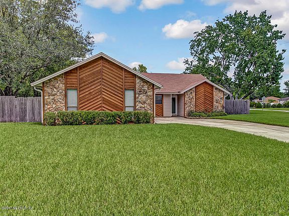 3rd image of 2210 Felucca Dr