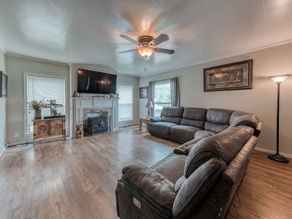 504 E Housley St, Strawn, TX 76475 Zillow