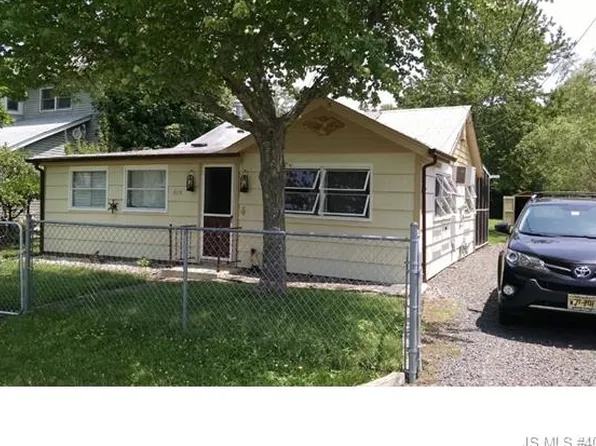 315 Vanderwell Ave, Bayville, NJ 08721