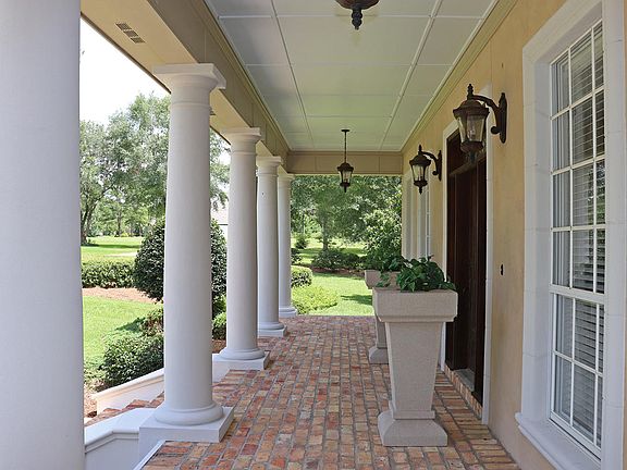 3rd image of 11 Stonewood Dr