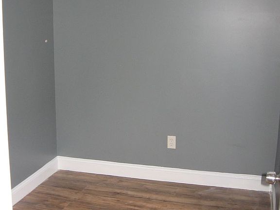 4th image of 2152 N 19th St Floor 2