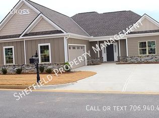10 Ivy Loop, Smiths Station, AL 36877