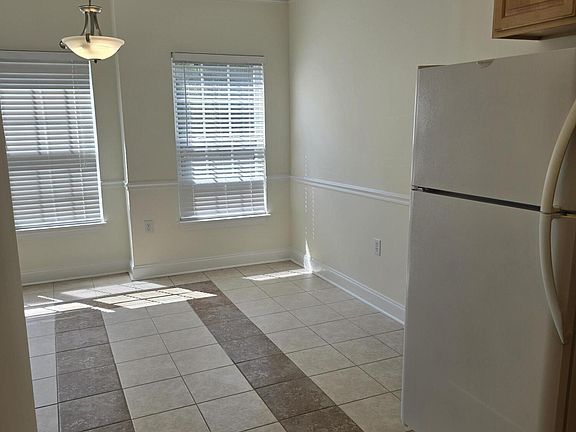 5th image of 945 E Estates Blvd APT B