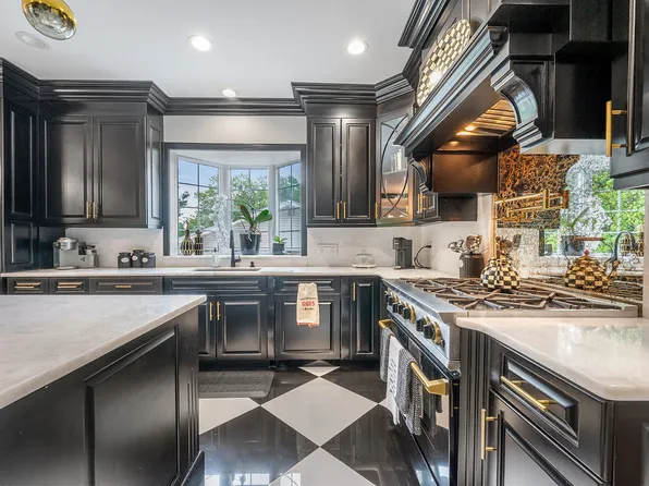 373 Ocean Terrace image 12 of 47