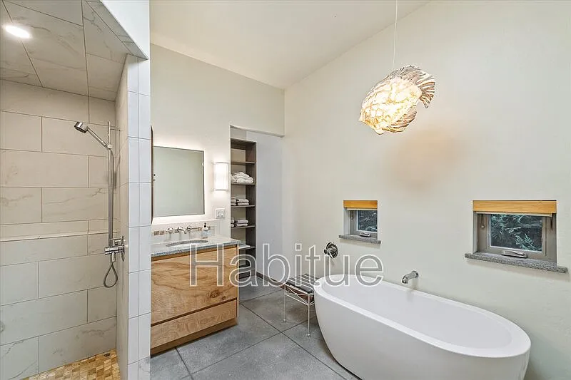 3 bed, 2.0 bath, 1850 sqft, $2,850 — Photo 4