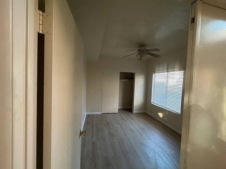 48 W Hancock Ave — Photo 12