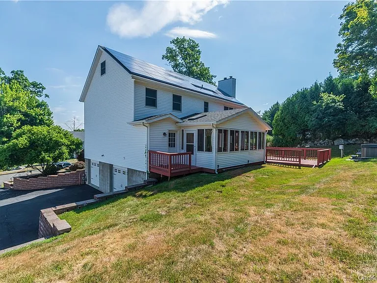 11 Peterson Rd — Photo 27