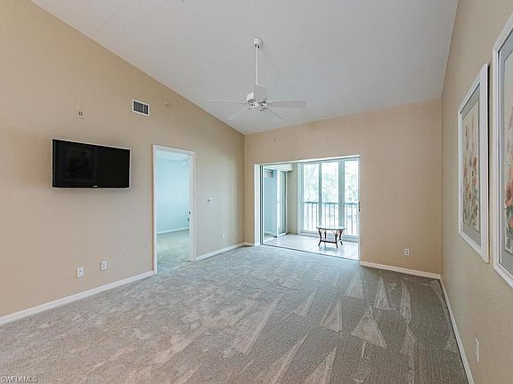 3rd image of 847 Tanbark Dr APT 202