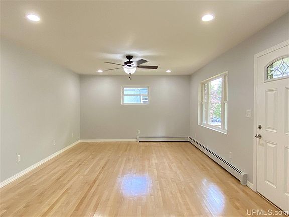 4th image of 1503 Norway Ave