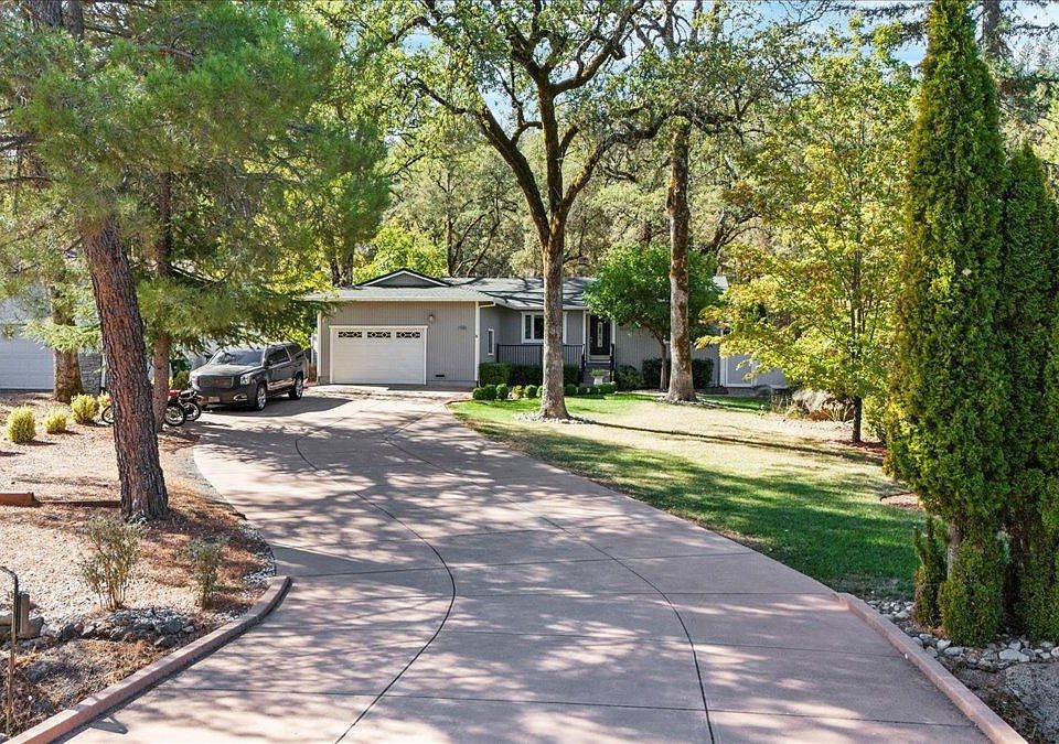1st image of 14056 Torrey Pines Dr