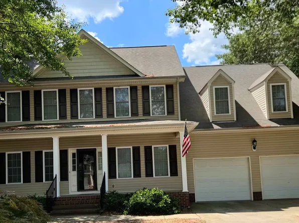 311 Pinecroft Dr, Dunn, NC 28334