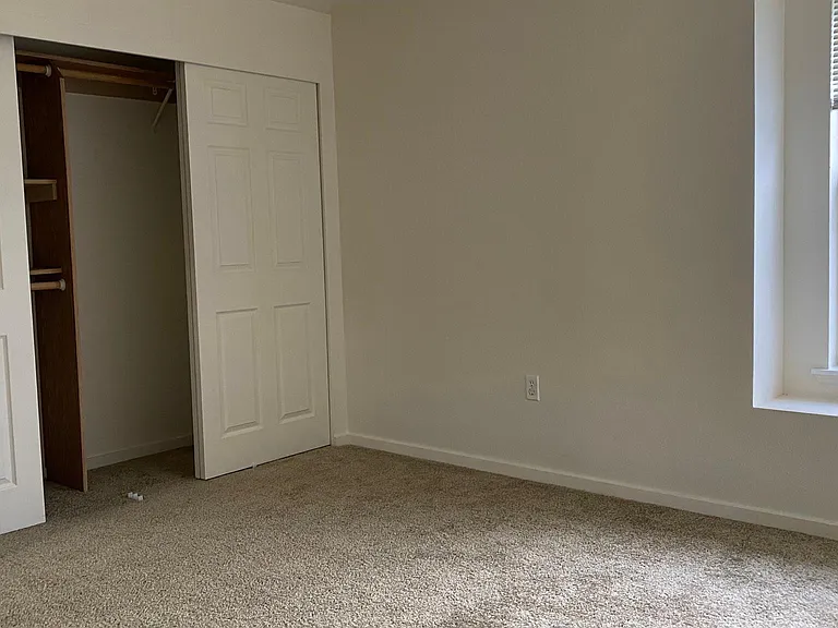 River Place — Photo 29