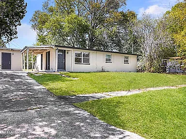 Building Photo - 5828 Ensenada Rd