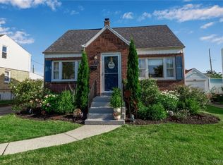 272 Lowell Rd, Buffalo, NY 14217