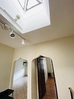 4th image of 3033 43rd St #3