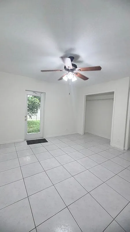 2 bed, 1.0 bath, 912 sqft, $2,000 — Photo 3