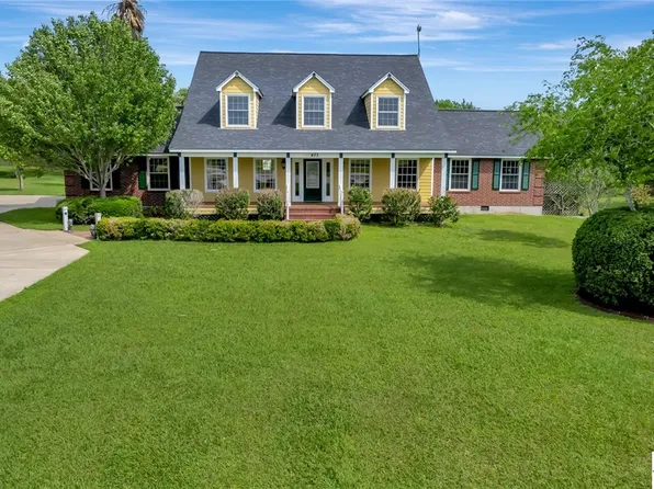 403 Oakside, Victoria, TX 77905