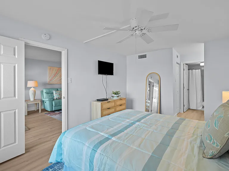 6051 Sun Blvd #111 — Photo 15