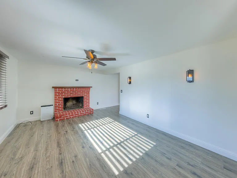 605 Autumn Hills Dr — Photo 12