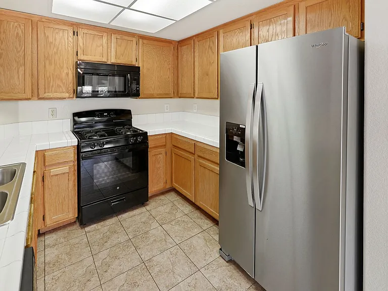 1755 Beechnut Ave — Photo 9