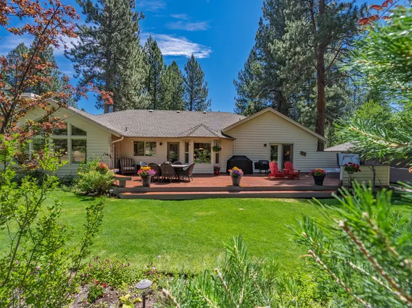 60749 Golf Village Loop, Bend, OR 97702