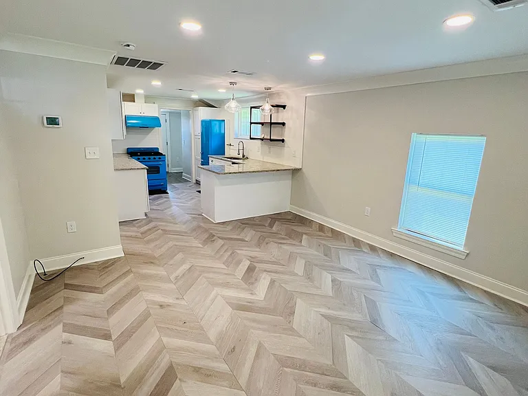 530 S 4th St — Photo 7