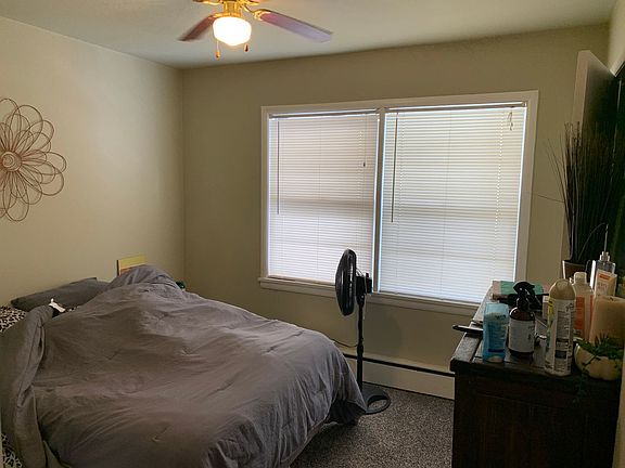 3rd image of 200 1st St APT 4