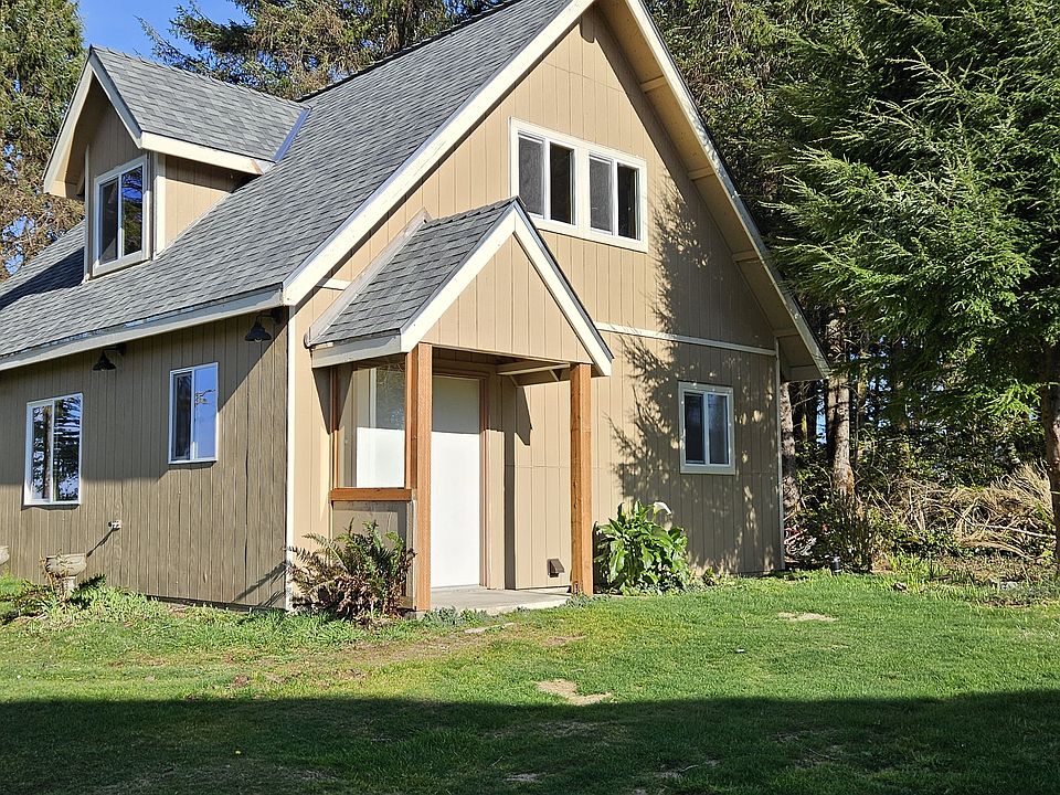 1st image of 1820 SE Oar Dr
