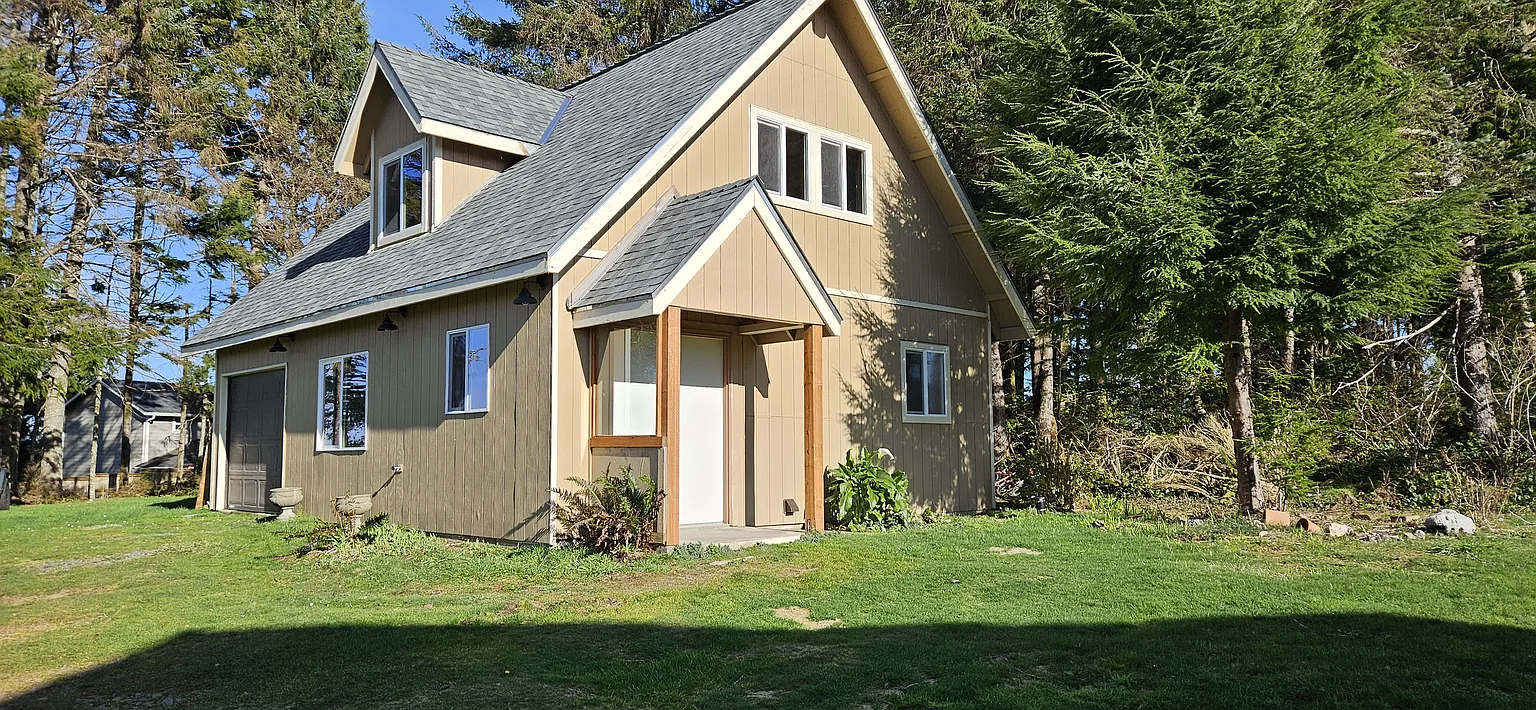 1820 SE Oar Dr photo 1