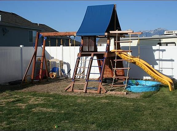 High end swing set