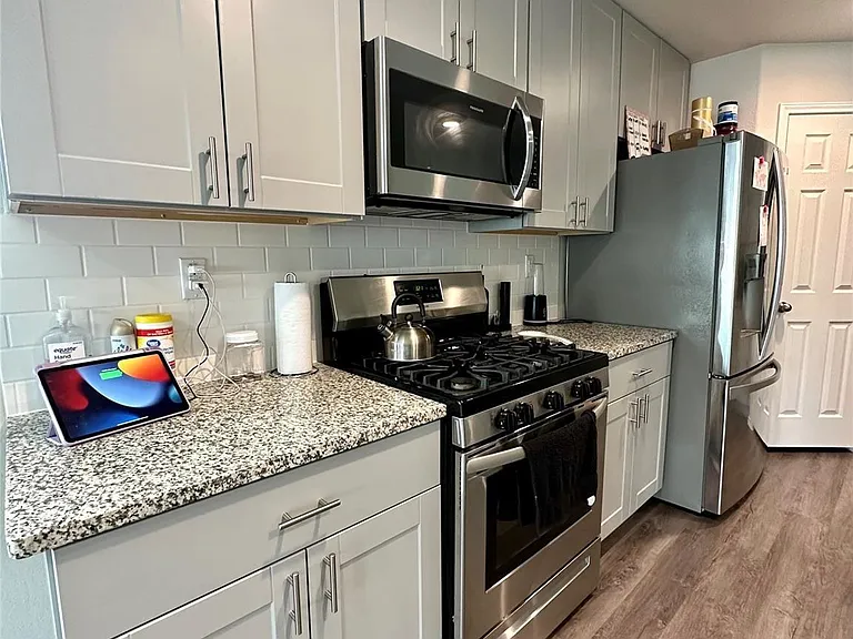 4231 Tulip Oak Dr — Photo 6