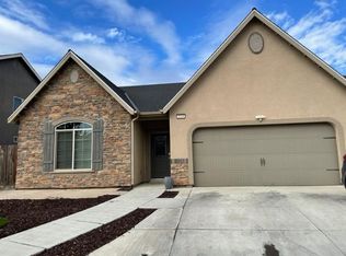 3339 N Carriage Ave, Fresno, CA