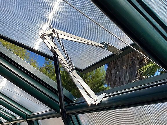 4 Auto-open greenhouse vents