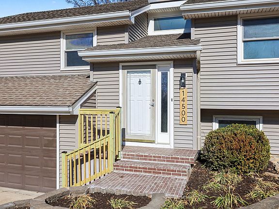 3rd image of 14500 W 92nd Ter